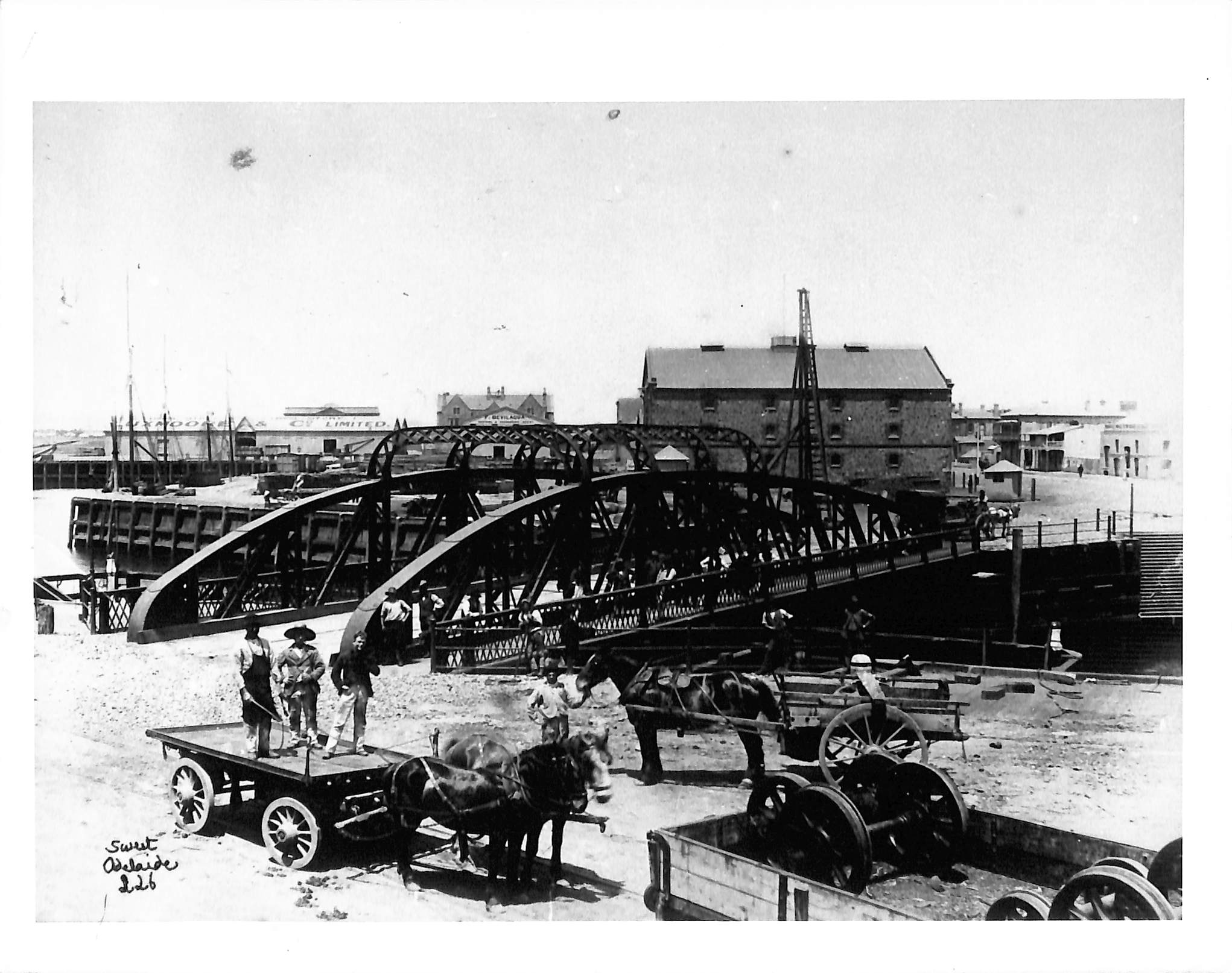 Bridges of the Port Adelaide River Port Adelaide Historical Society